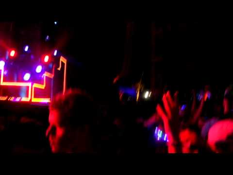 Dada Life playing some DEADMAU5