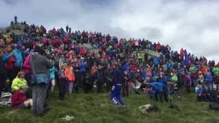 "Rett opp og ned" Lars Vaular på Tysnessåta