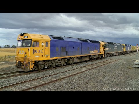 7902V Mildura To Melbourne Container Train,  BL31 G523 BL33 (7/1/2022) - PoathTV Australian Railways