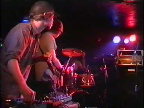 Black Dice - Live in Tokyo, Japan 1-9-2002 (In the Shinjuku District)