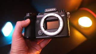 Panasonic Lumix DC-S5 Body (DC-S5EE-K) - відео 1