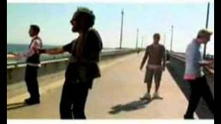 BSB &#39;set it off&#39; with sexy moves