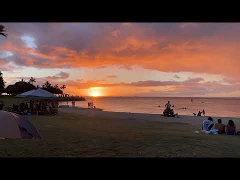 Sunset time lapses at Ala Moana Beach (1st January 2021) Hawaii
