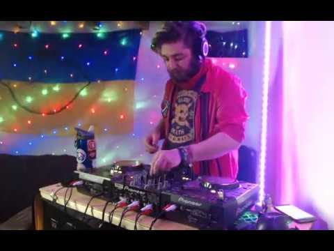 Sasha Sol - Basement Session 005 Live Stream - March 21st 2020 | Melodic Techno & Progressive House