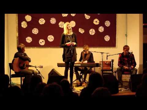 Joy Dunlop LIVE - Eilean Luinn