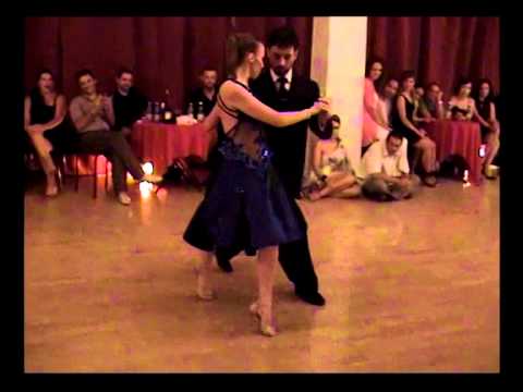  Andrea Misse  and  Javier Rodriguez  are  dancing  to  the  tango  "  De Floreo  "