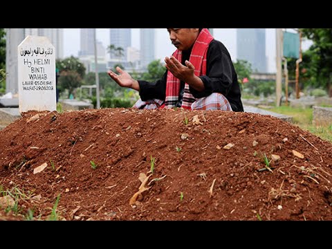 A lejohet ta rregullojmë varrin e të afërmve tanë apo duhet të presim sa të mbushet një vit?