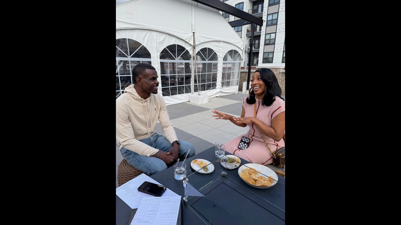 Sharra finds out the man she’s on a date with WENT VIRAL for his face!