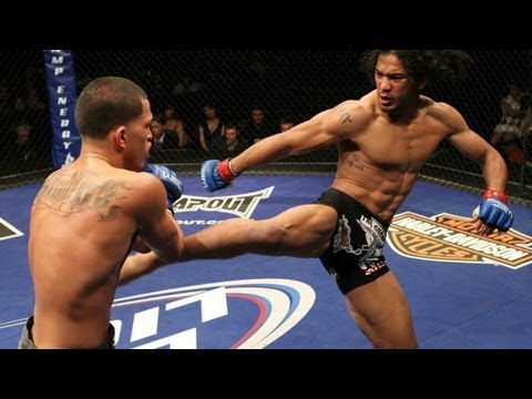 Anthony Pettis Super Kick 720p HD