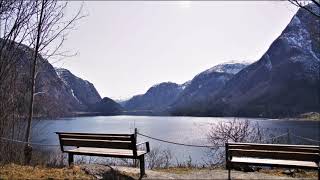 Loreena McKennitt - Courtyard Lullaby