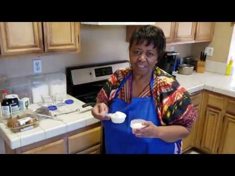 How To Make Brown Gravy with Grandma Gloria