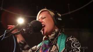 Alice Russell: &quot;To Dust,&quot; Live On Soundcheck