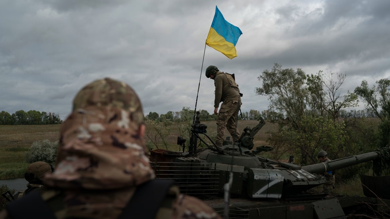 DISASTER FOR PUTIN NEAR LYMAN: 5,000 RUSSIAN CASUALTIES, 250 SOLDIERS SURRENDER! || 2026