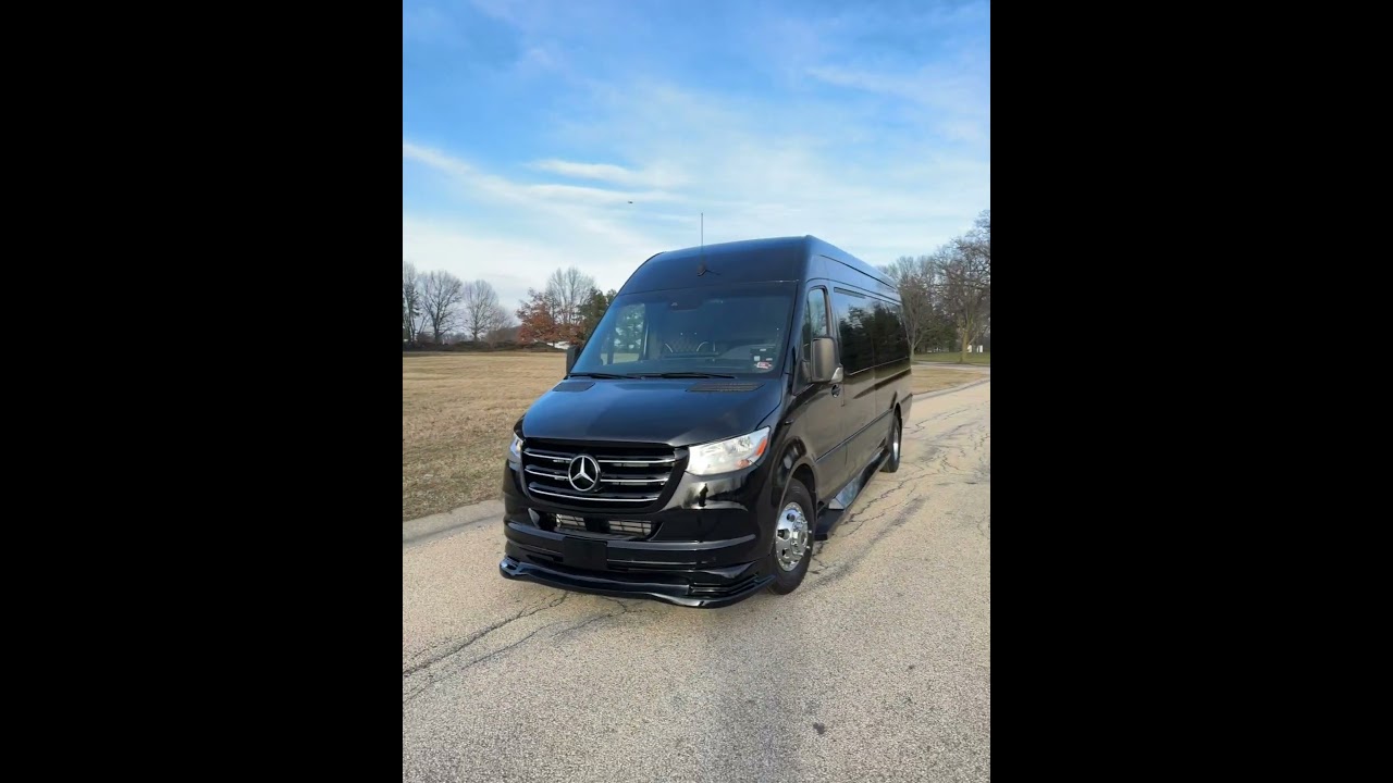 Mercedes Sprinter: Ground Effects, Aluminum Wheels & Air Ride
