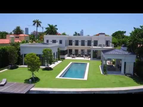 The Jills present...4730 N Bay Rd