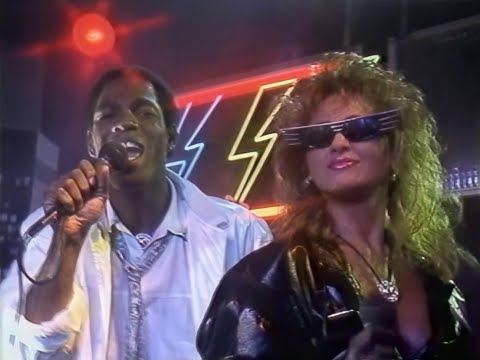 Patty & Orlando Johnson - Woman Is Light [1985]