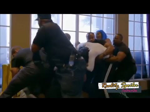 HustleAndSoul | Ana & Thandi Vs Cola! (Girl Fight)