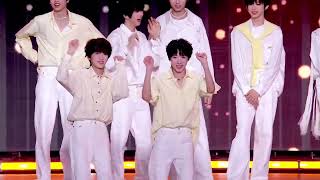 Download lagu [TF FAMILY] Dance to 'Glory' at the 2026 New Year Concert (DAY 2) mp3