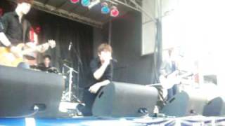 Burnham - Catch Me If You Can live @ the Teen Island Fan Fest (7/20/10)