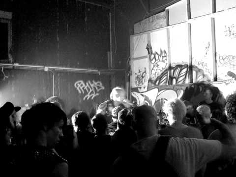SLANG Live @ The Broken Neck — Chaos in Tejas 2010 — 05.29.2010