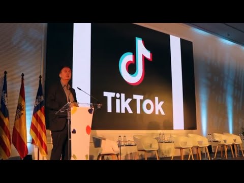 TikTok Interview - Prof. Dr. Massimo Marchiori - Unravel Travel TV