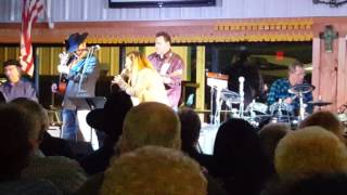 Jade Flores singing "When I Call your name"