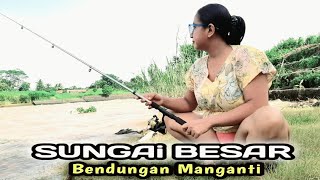 Download lagu mancing ikan di sungai kampung pedesaan pemandangan ya indah mp3