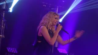 THE PRETTY RECKLESS - Who you selling for ? (Live Paris 2017)