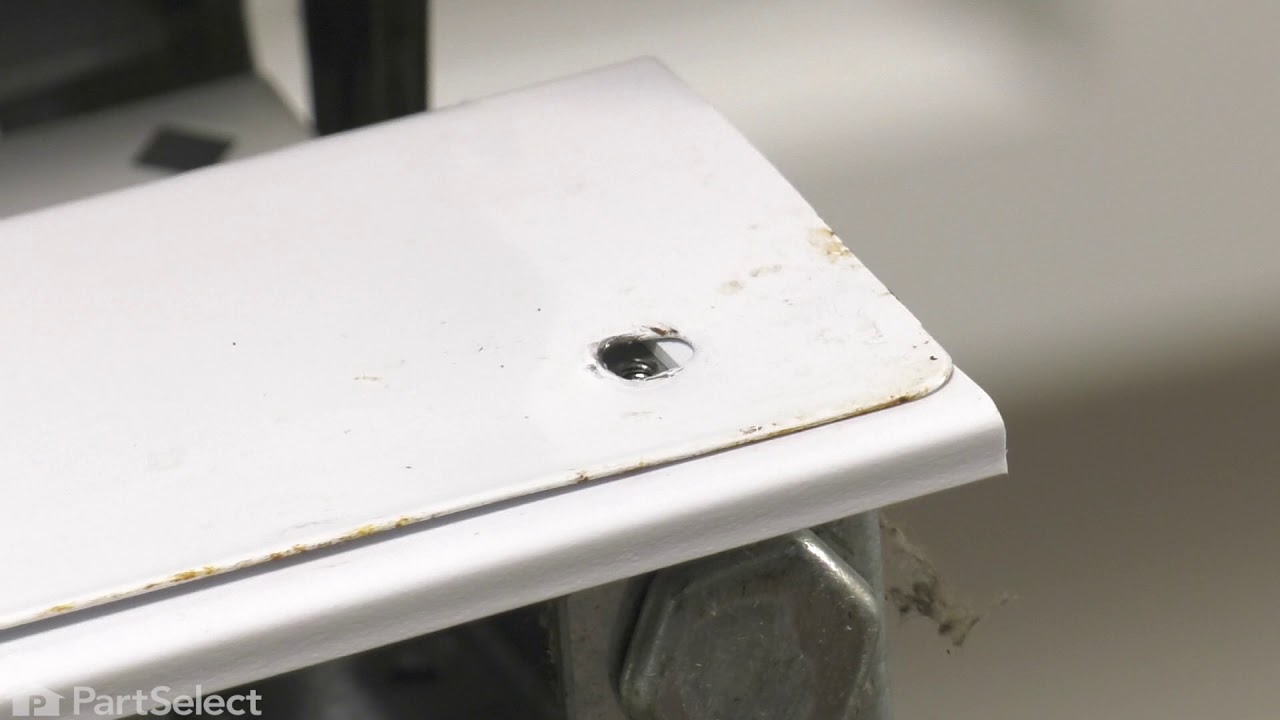 Replacing the Toeplate - White