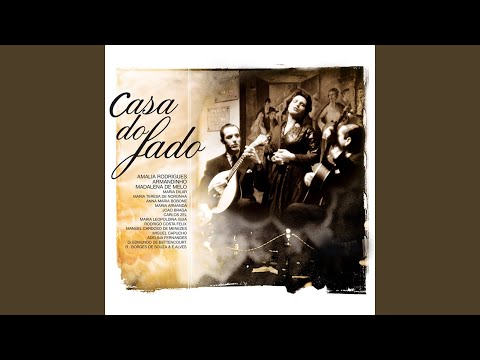 Corria Atras Das Cantigas (Mouraria) - Amalia Rodrigues