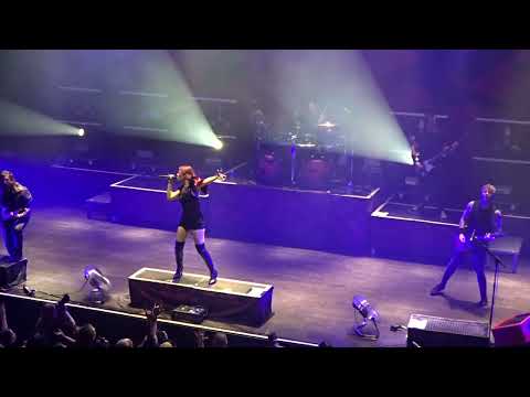 Beyond the black live tivoli Utrecht 6-11-22.