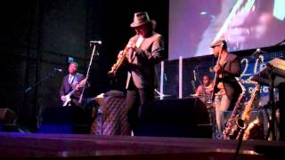 Creepin' - Boney James (Smooth Jazz Family)