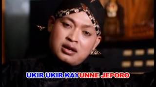 Download lagu LANGGAM GELO - Album CSGK Manthous 2016 - Gilang Sanjaya mp3