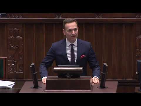 Waldemar Buda wzywa do zwrotu 'bajońskich' nagród