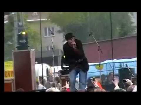 Sámer Issa - Just A Girl