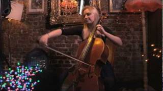 Lizzy May cellist - Bach Air on the G String