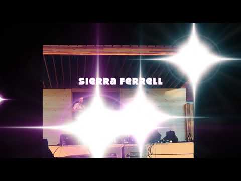 Sierra Ferrell - Sisters Folk Festival Summer Concert