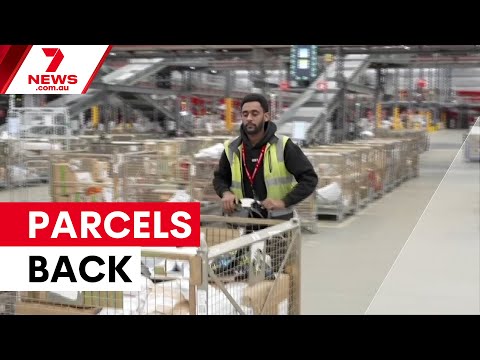Australia Post resumes US parcel deliveries | 7NEWS
