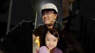 Bé Min và cha Tân Cao Minh đi phát lồng đèn trung thu cho các bạn bán vé số #bemintvvn #trungthu