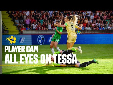 All eyes on Tessa | #REDFLAMES