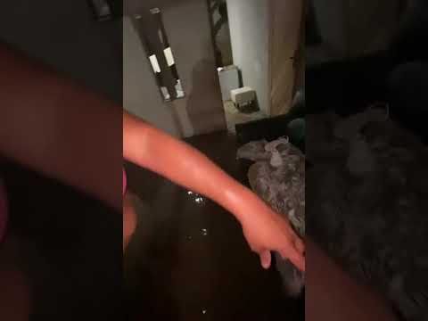 Forte chuva em Linhares: Desespero toma conta de moradores do Pó do Shell. 