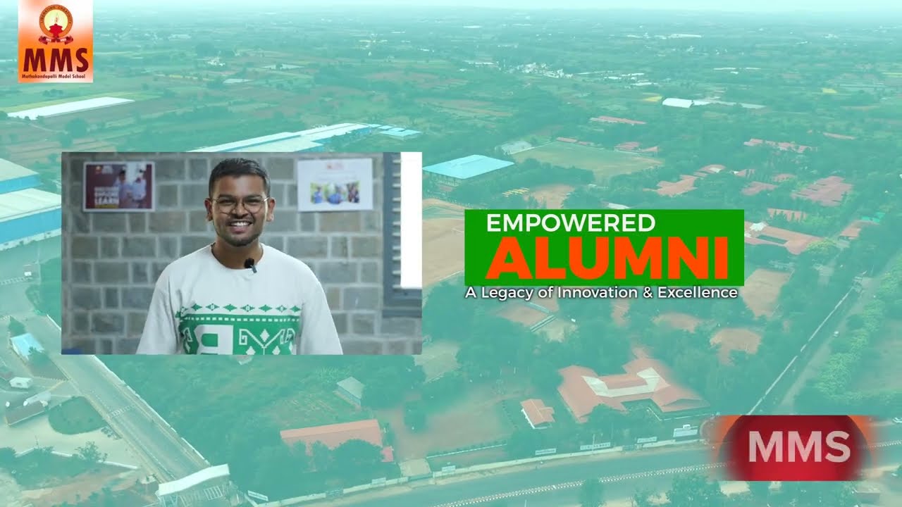 Jayavelu R, an MMS alumnus and Associate Analyst at TVS, revisiting his alma mater and experiencing the school's VR learning