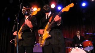 LOS STRAITJACKETS w/ DEKE DICKERSON -- "MISERLOU"