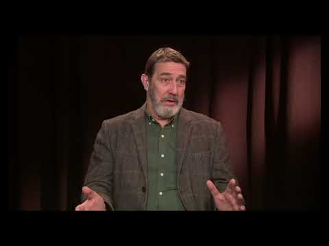 Ciarán Hinds says his name