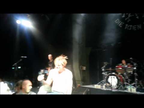 Die Toten Hosen - Schönen Gruß Und Aufwiederseh'n, live 18.04.2013