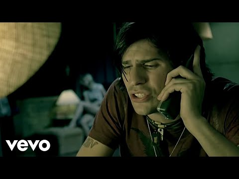 Hinder - Lips Of An Angel (Official Music Video)