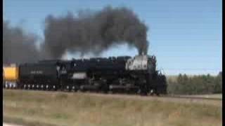 preview picture of video 'UP 3985 heads to railfest in North Platte NB 18sept08'