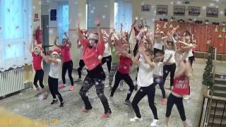 🎄 Miley Cyrus - Rockin around the christmas tree - DanceFitness Kids - Kiskunlacháza