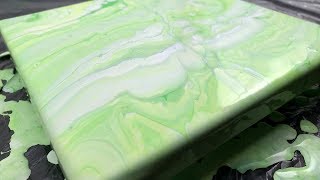 Acryl gießen mit nur 2 Farben - Chromgrün hell und Weiß