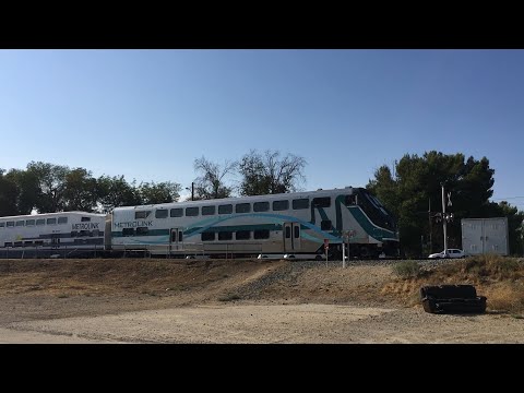 Metrolink 916 In Simi Valley, CA